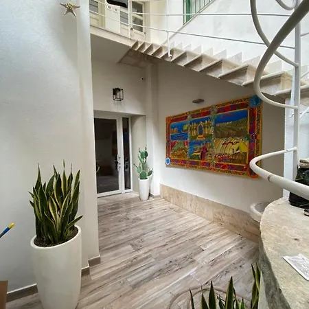 Il Cortile Di Elen *