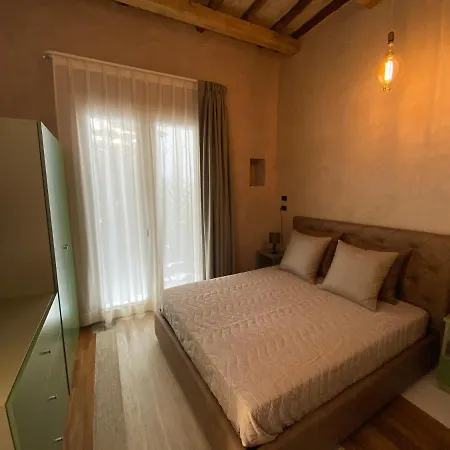 Il Cortile Di Elen