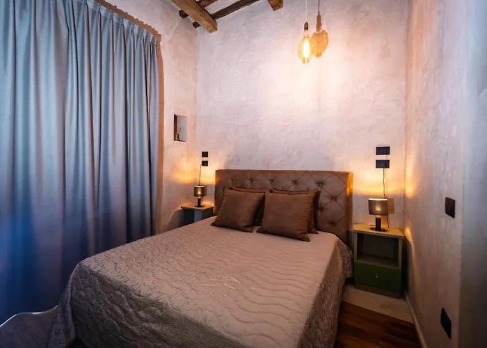 Il Cortile Di Elen Konukevi